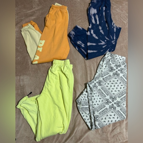 Selling brands Garage, The Hive, Urban Planet, Puma, and shein. - Picture 9 of 12